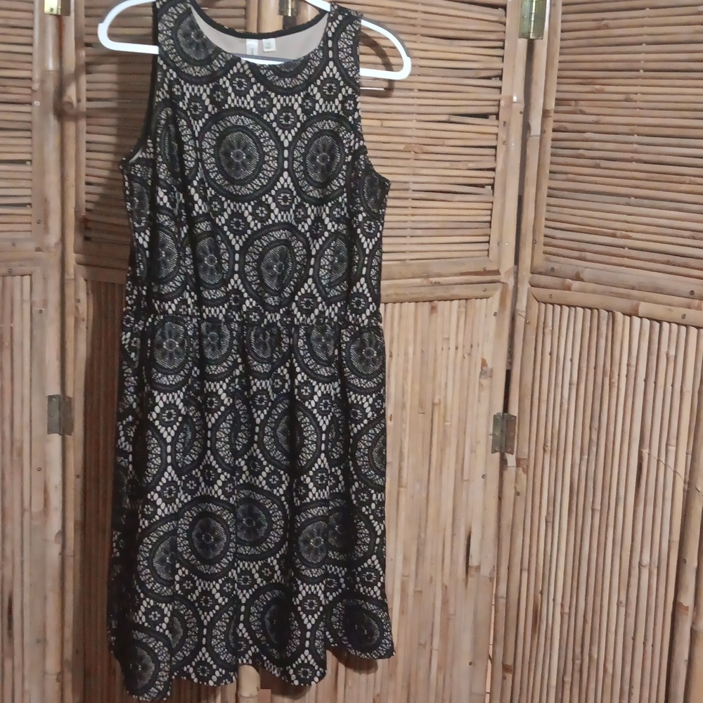 Black lace dress